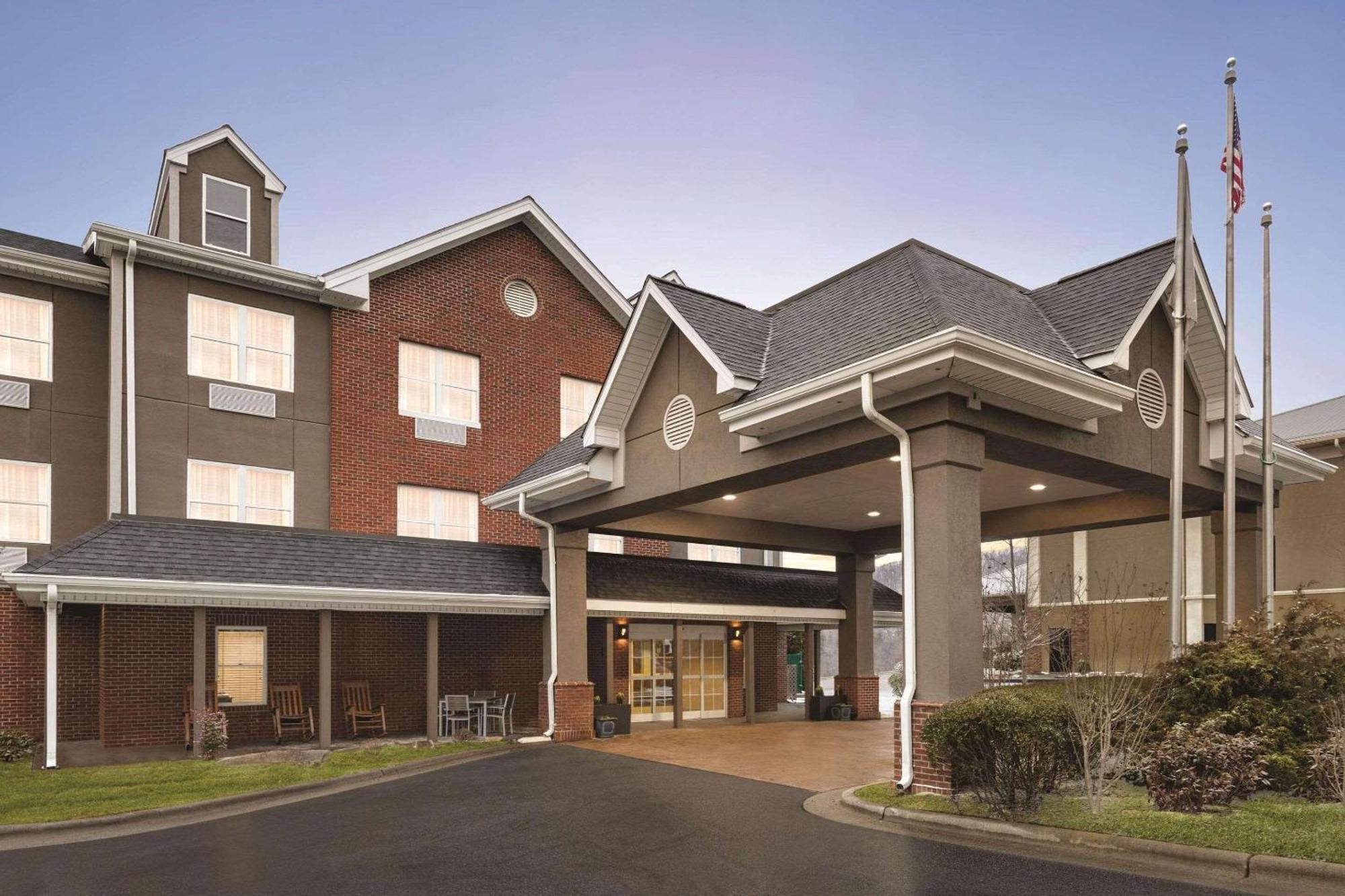 Country Inn & Suites By Radisson, Boone, Nc Exterior foto